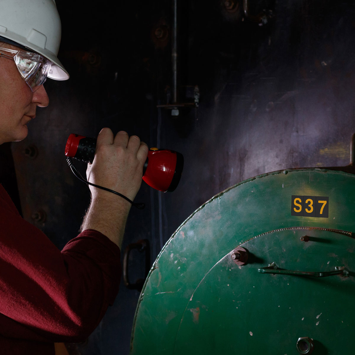 1.5" Character Height Yellow on Black Reflective Numbers and Letters 2 1.5" Character Height Yellow on Black Reflective Numbers and Letters